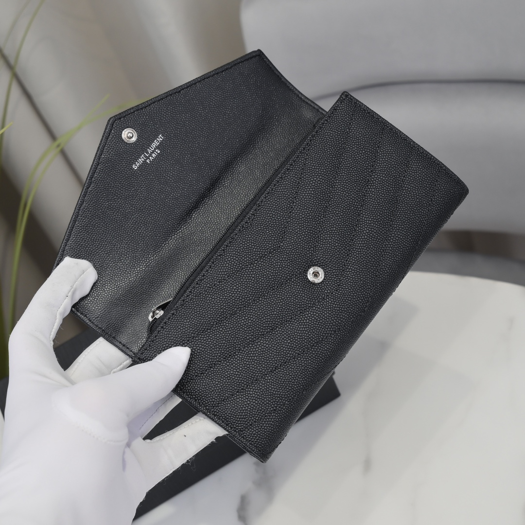 サンローラン「Saint Laurent」カサンドラ マトラッセ ラージ フラップウォレット