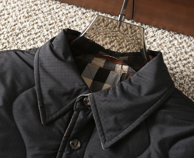 バーバリー「Burberry」秋冬 リバーシブルキルティングジャケット