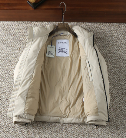 バーバリー「Burberry」秋冬 クイルティッドダウンジャケット