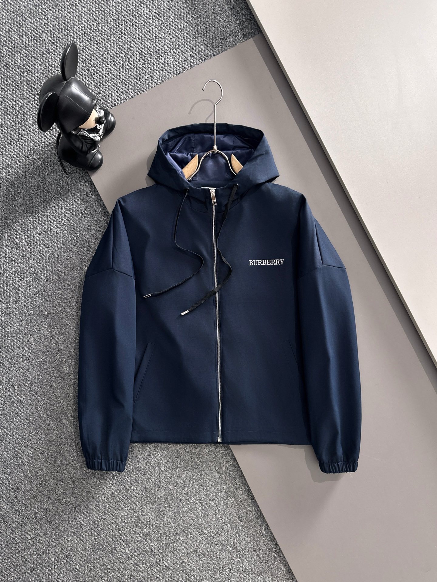 バーバリー「Burberry」秋冬 メンズカジュアルスポーツセット