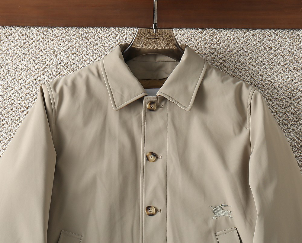 バーバリー「Burberry」秋冬 クイルティッドダウンジャケット