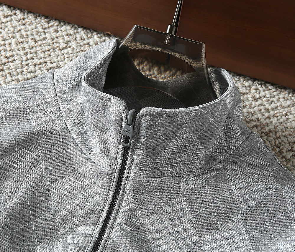 ルイ・ヴィトン「Louis Vuitton」秋冬コレクション クイルテッド ジャケット