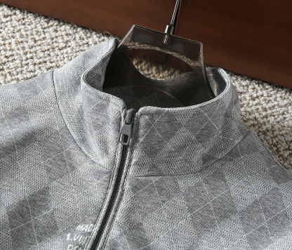 ルイ・ヴィトン「Louis Vuitton」秋冬コレクション クイルテッド ジャケット