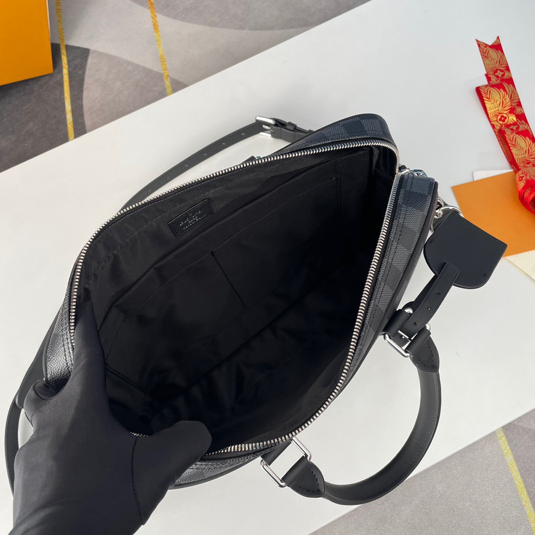 ルイ・ヴィトン「Louis Vuitton」ルイ・ヴィトン ポルト・ドキュメント・ヴォヤージュ PM N40445 / ブリーフケース
