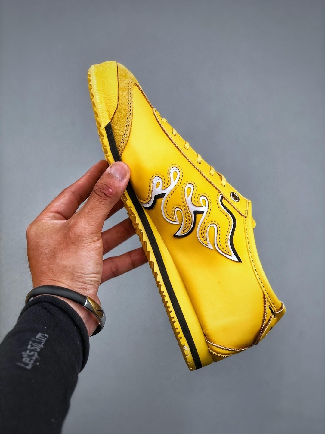 オニツカタイガー「Onitsuka Tiger」MEXICO 66 スリッポン スニーカー