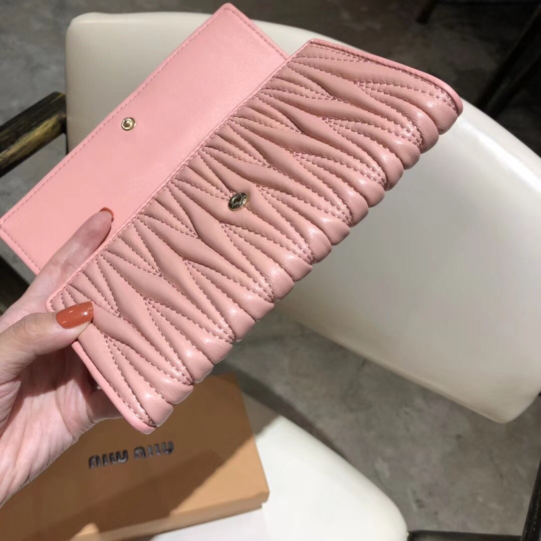 ミュウミュウ「Miu Miu」ミュウミュウ ラムスキン ミニショルダーバッグ 5450 / ハンドバッグ