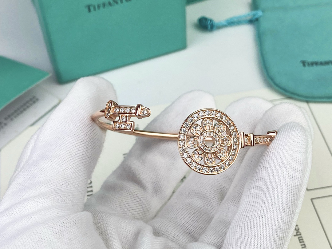 ティファニー「Tiffany & Co.」ポリッシュドシルバーリンク ブレスレット