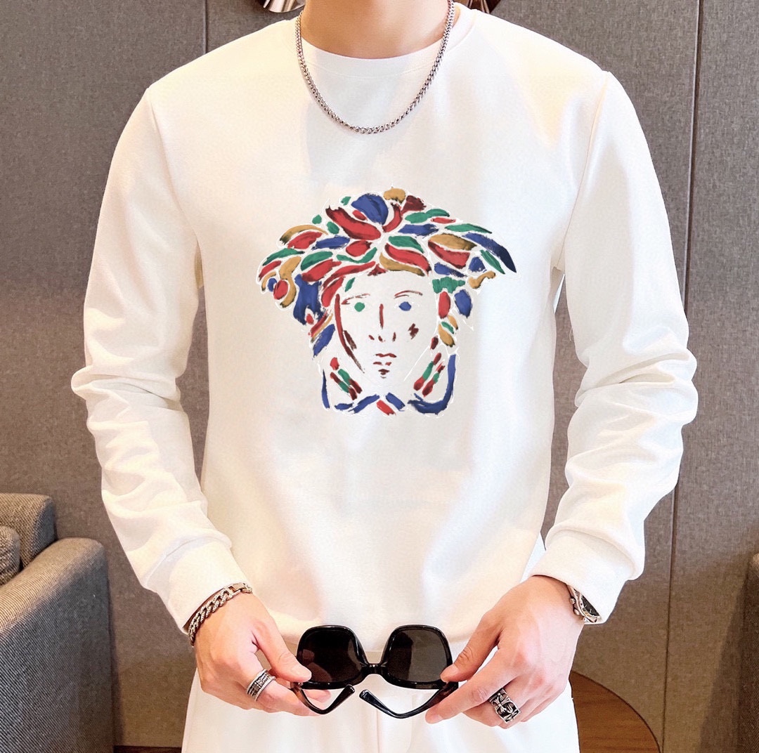 ヴェルサーチ「Versace」2025年秋冬 クルーネックスウェットスーツセット