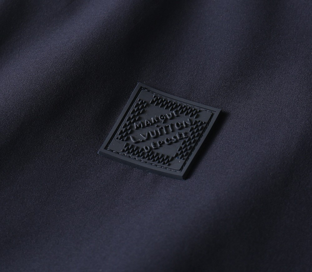 ルイ・ヴィトン「Louis Vuitton」秋冬コレクション クイルテッド ジャケット