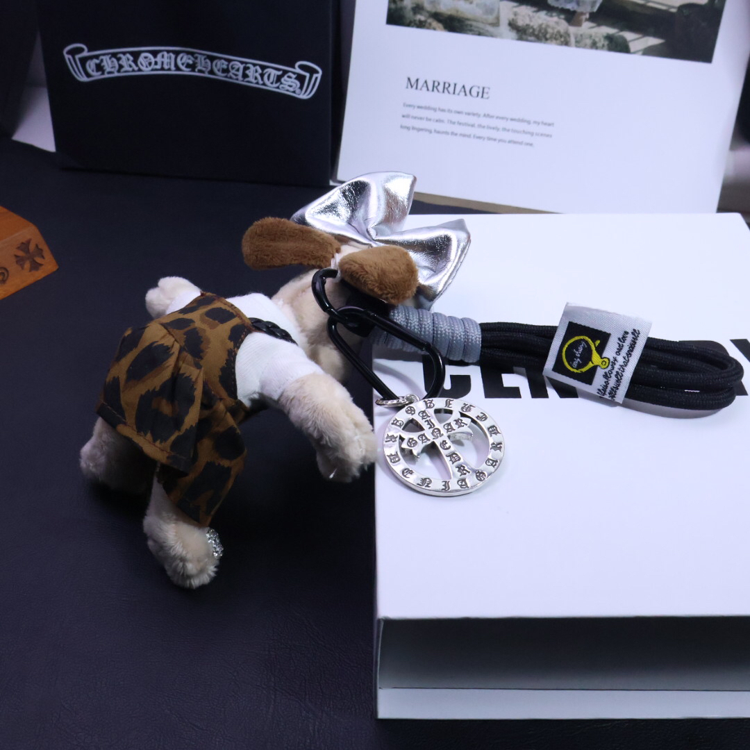クロムハーツ「Chrome Hearts」キーホルダー＆バッグチャーム - トレンドシンボル
