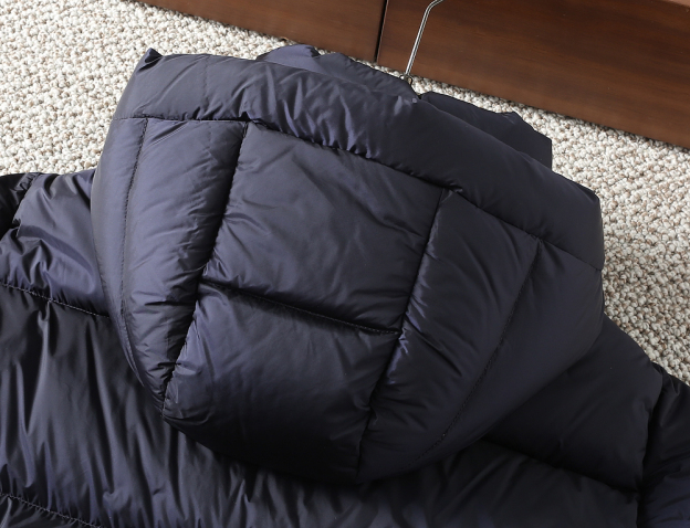 バーバリー「Burberry」秋冬 クイルティッドダウンジャケット