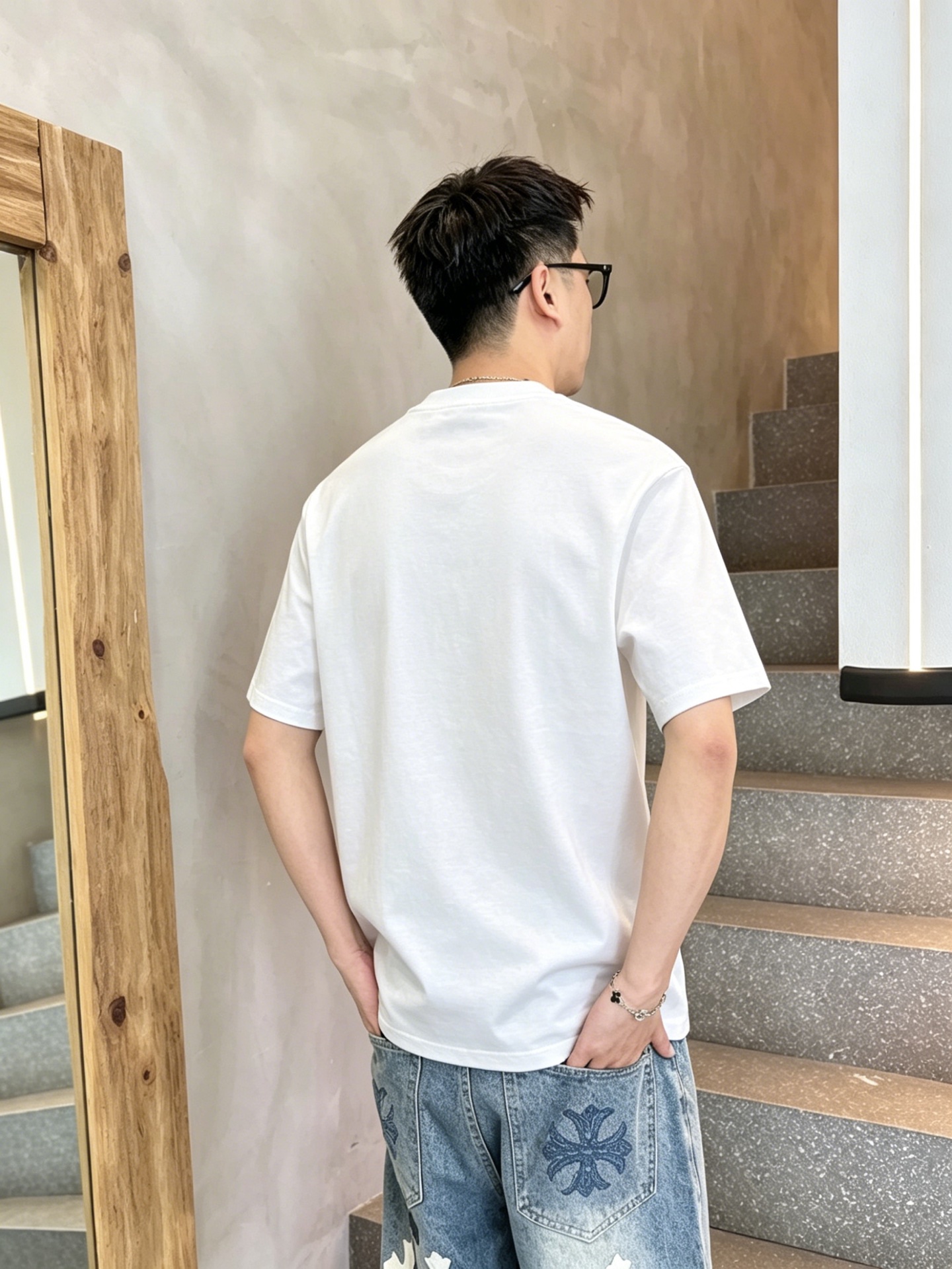 エルメス「Hermès」ロゴプリントTシャツ / ショートスリーブ クルーネック