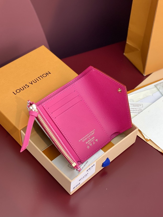 ルイ・ヴィトン「Louis Vuitton」LV × TM ポルトフォイユ･ヴィクトリーヌ