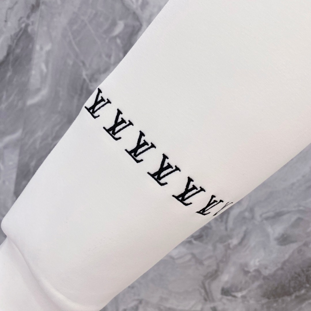 ルイ・ヴィトン「Louis Vuitton」スウェットシャツ