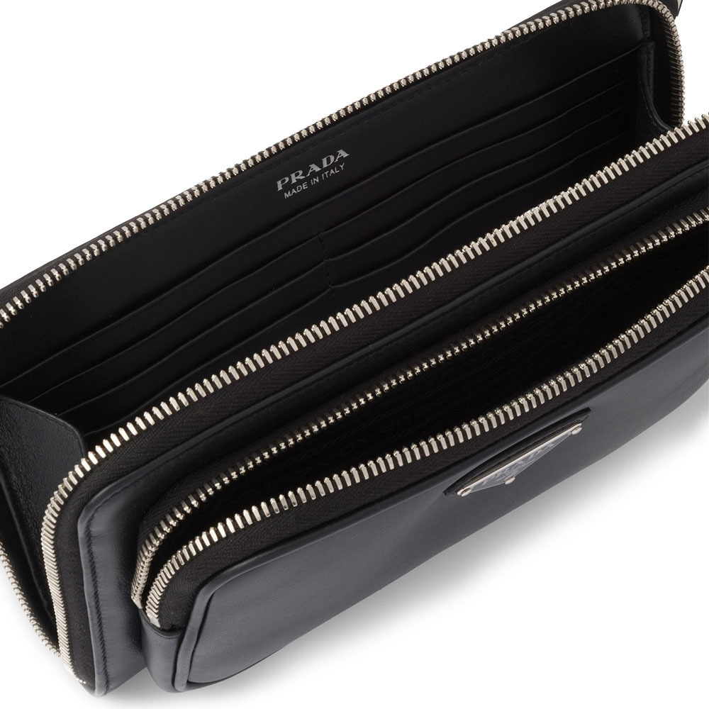 プラダ「PRADA」レザー ベルトバッグ