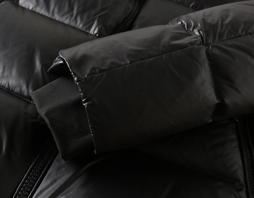 バーバリー「Burberry」秋冬 クイルティッドダウンジャケット