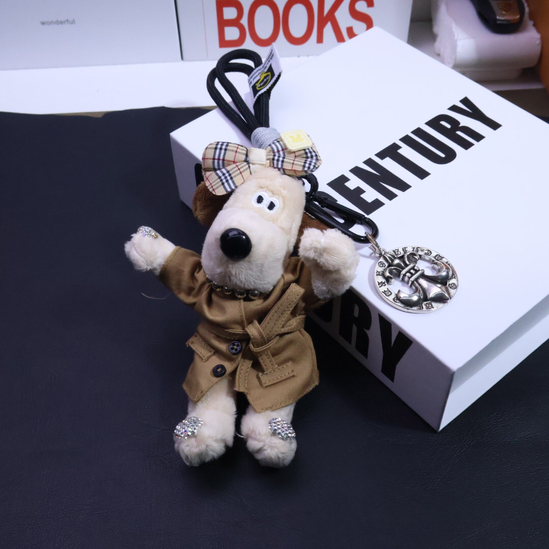 クロムハーツ「Chrome Hearts」バッグチャーム - すべてのトレンドバッグに合わせて、クールでキュートなスタイルを