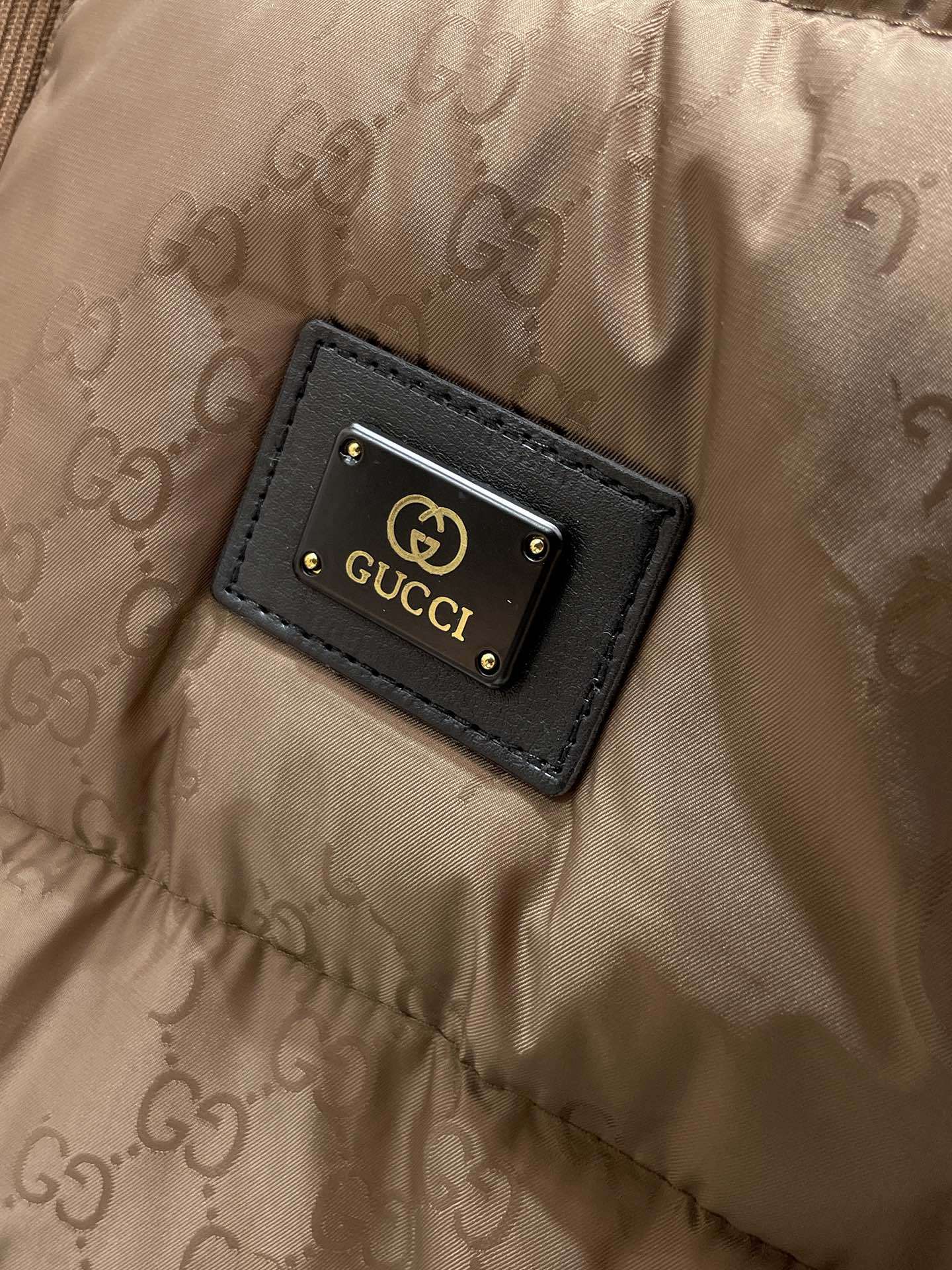 グッチ「Gucci」冬の新作 ラペル付きコットンジャケット
