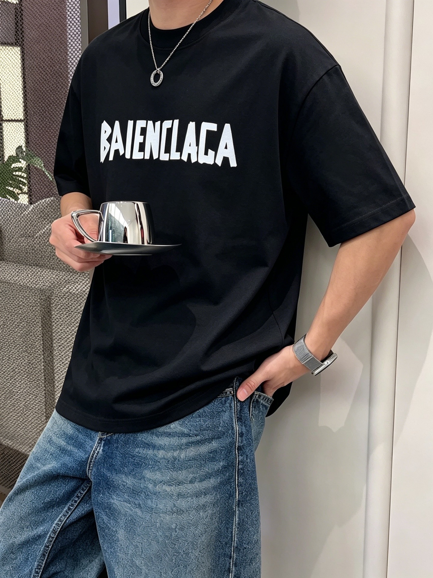 バレンシアガ「Balenciaga」ロゴプリントTシャツ / ショートスリーブ クルーネック