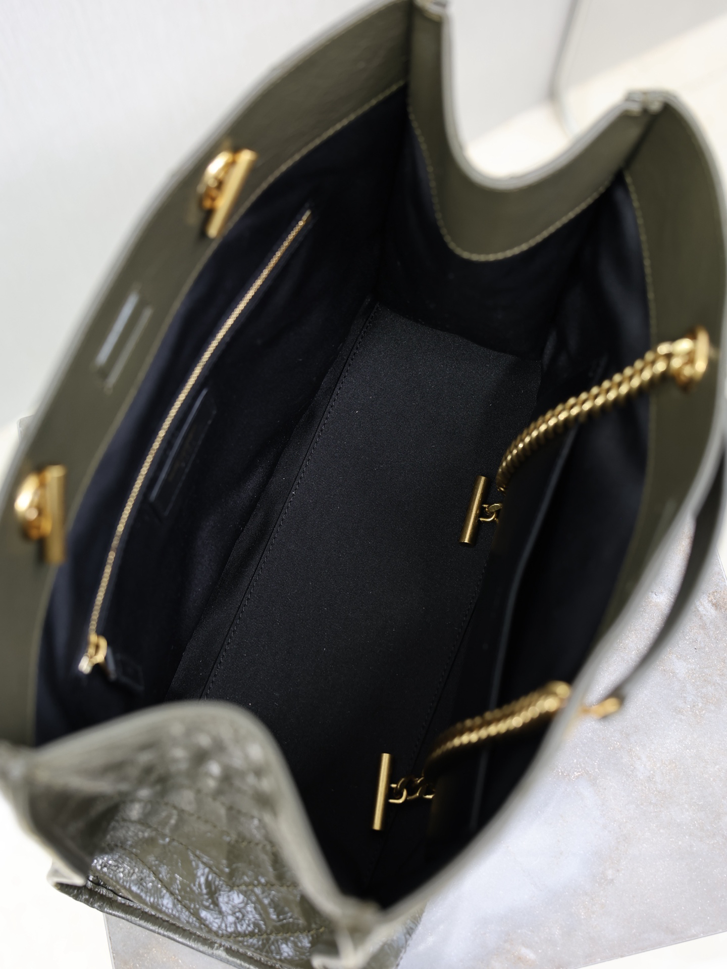 2026サンローラン「SAINT LAURENT NIKI ショッピングバッグ（ミディアム）