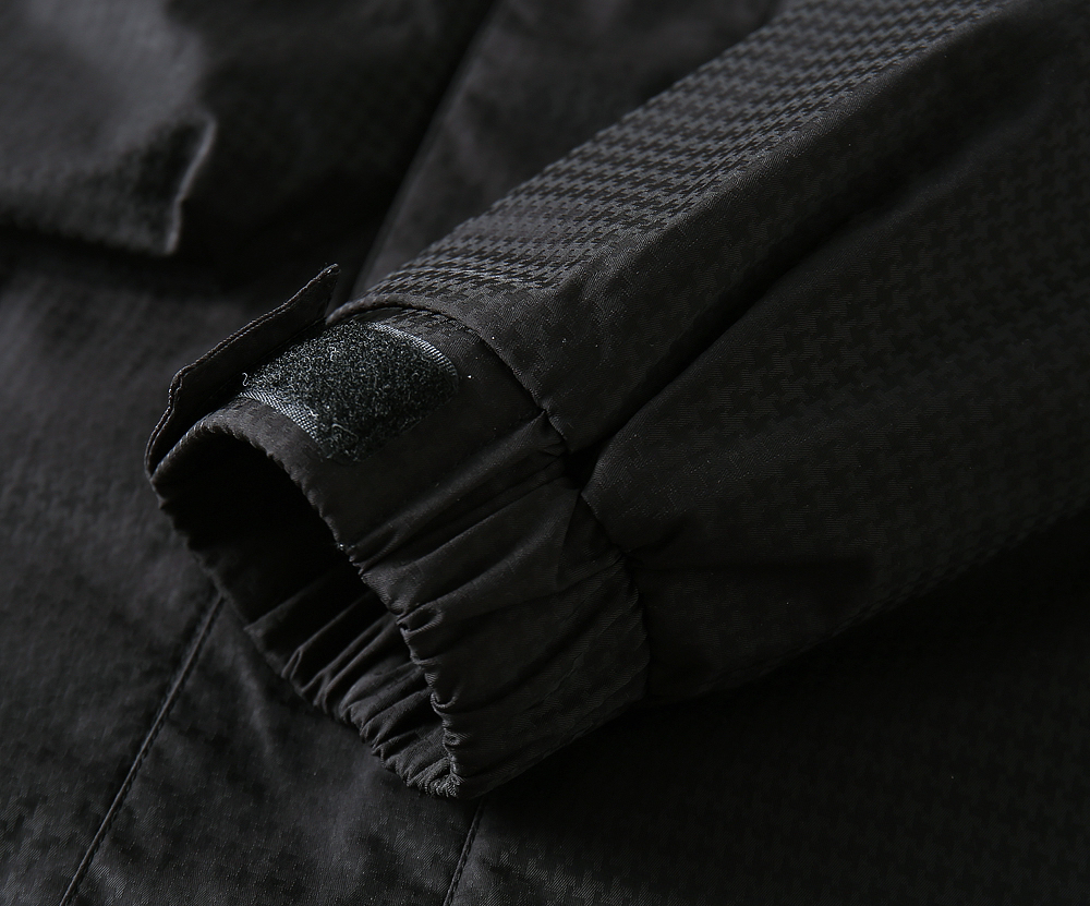 ルイ・ヴィトン「Louis Vuitton」秋冬コレクション クイルテッド ジャケット