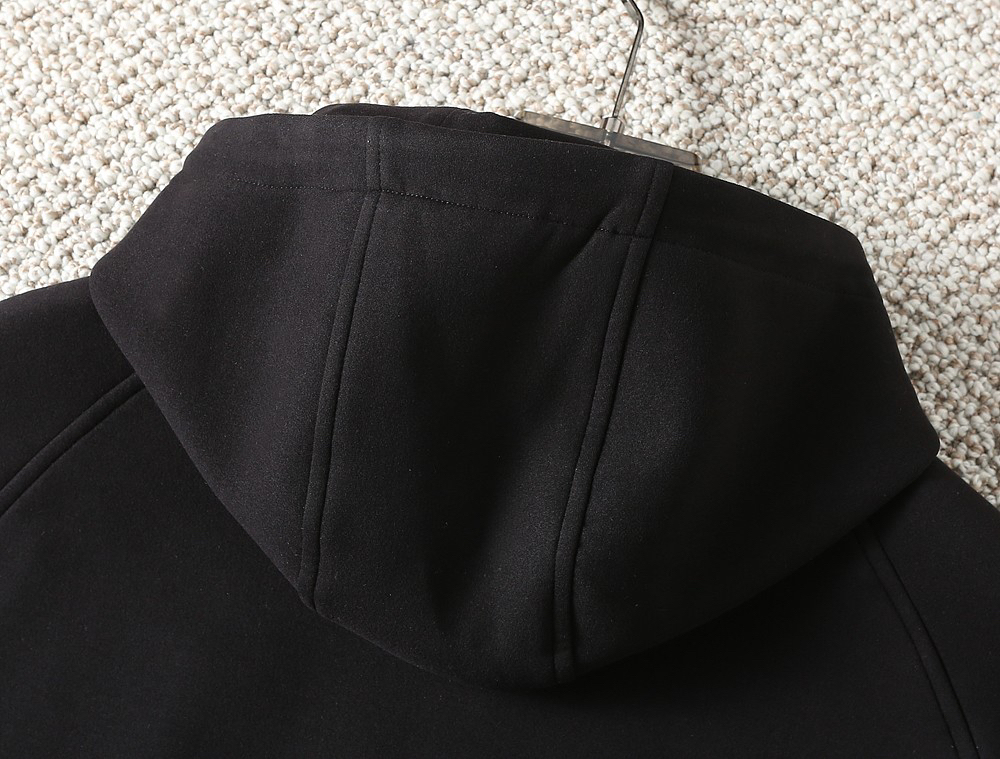 モンクレール「Moncler」秋のフード付きジャケット