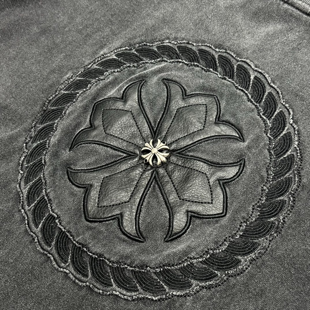 クロムハーツ「Chrome Hearts」クロス＆サンスクリットTシャツ