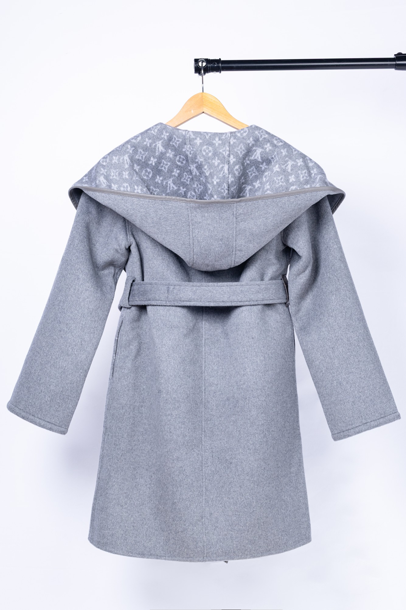 ルイ・ヴィトン「Louis Vuitton」秋冬 レディース ワップルフードロングコート