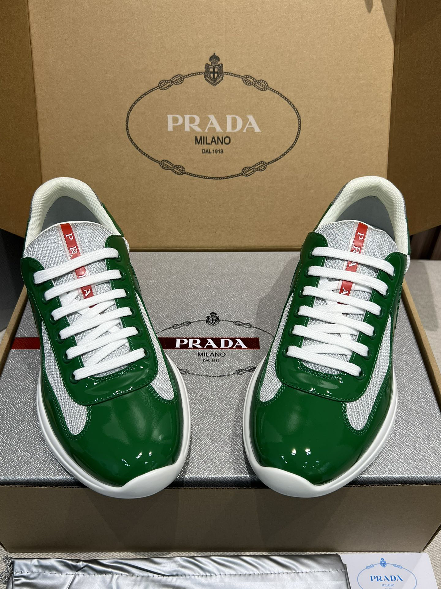 プラダ「Prada」プラダ アメリカスカップ スニーカー / ユニセックスレザースニーカー