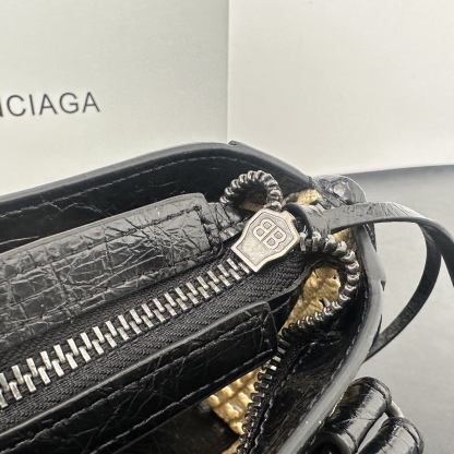 バレンシアガ「Balenciaga」バレンシアガ ラフィア ル・シティ ハンドバッグ / トートバッグ