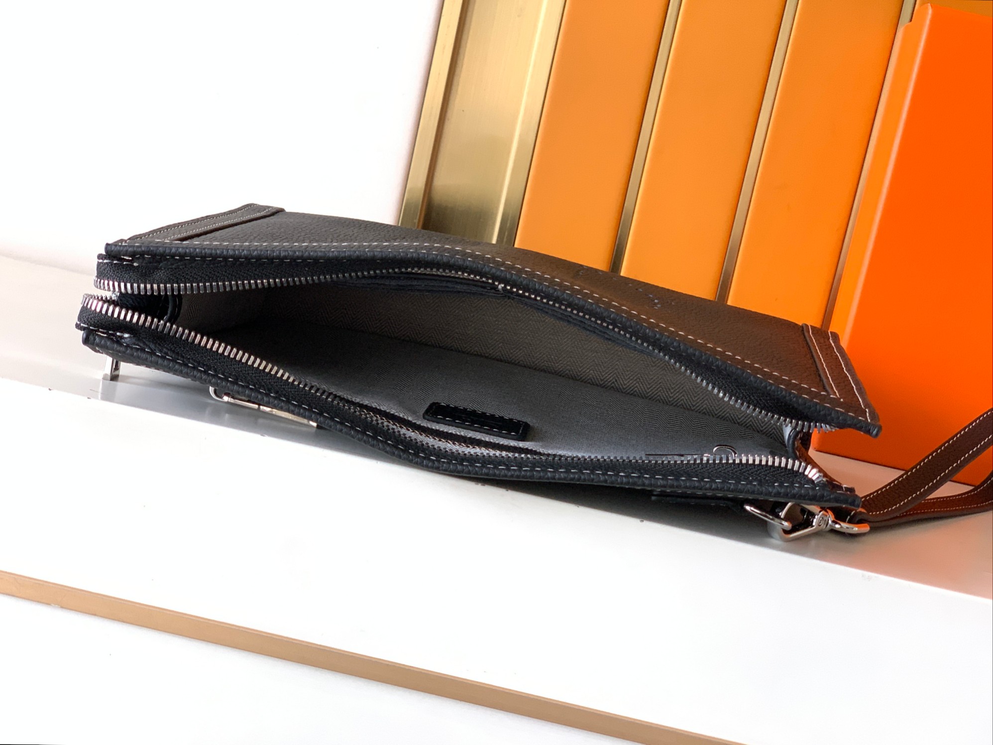 エルメス「Hermès」エルメス レザーハンドバッグ / クラッチバッグ 