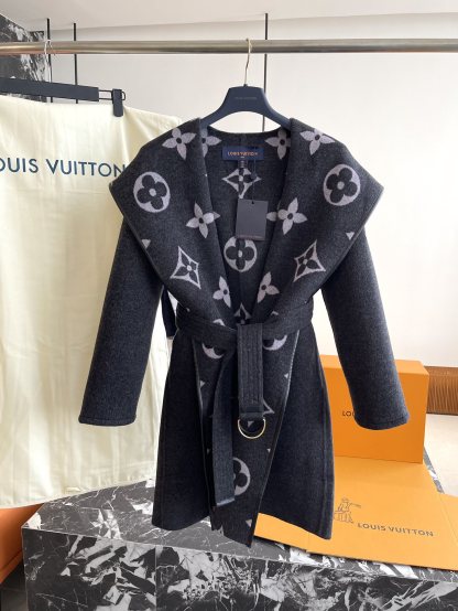 ルイ・ヴィトン「Louis Vuitton」秋冬 レディース ワップルフードロングコート