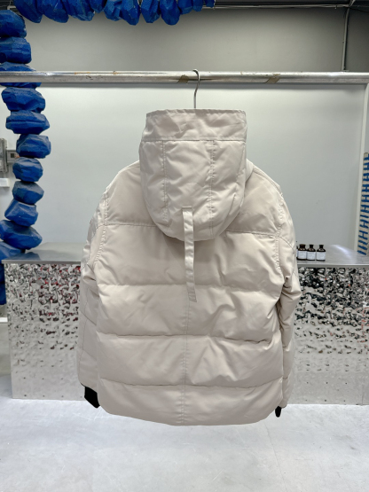 カナダグース「Canada Goose」秋冬フード付きダウンコート