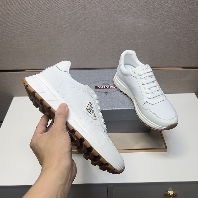 プラダ「Prada」プラダ プレミアムスニーカー (2026年春夏モデル) / レザースニーカー