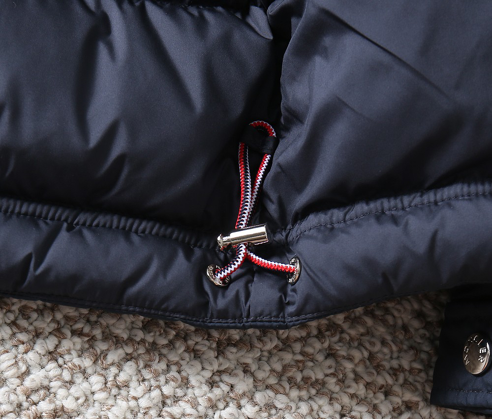 モンクレール「Moncler」秋冬 ダウンジャケット