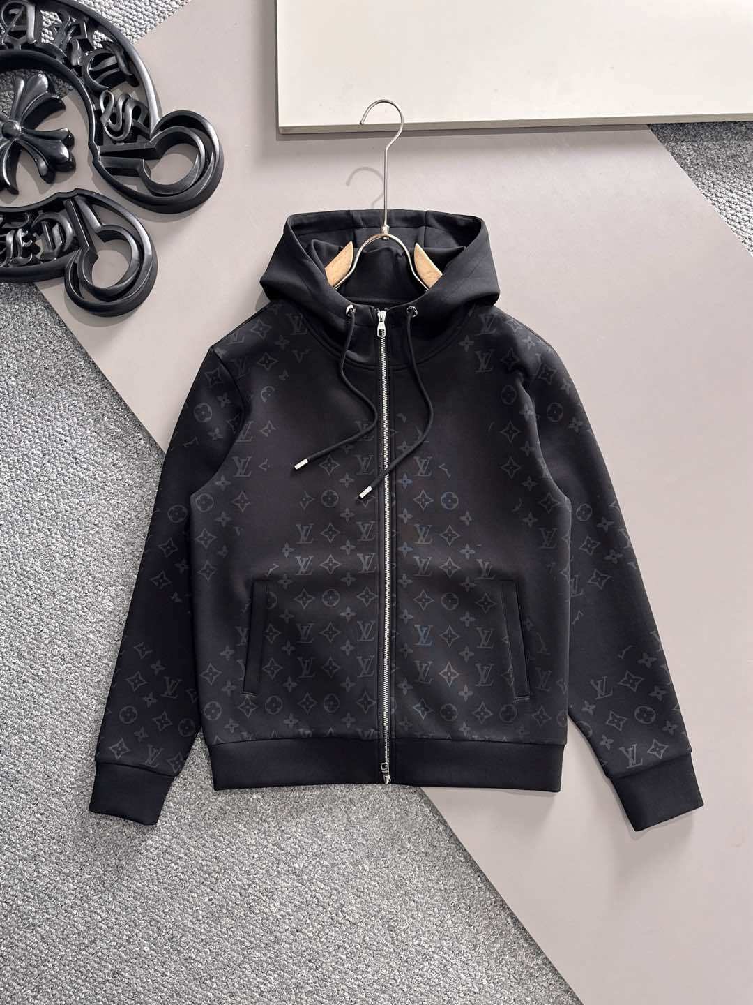 ルイ・ヴィトン「Louis Vuitton」秋コレクション ジャケット