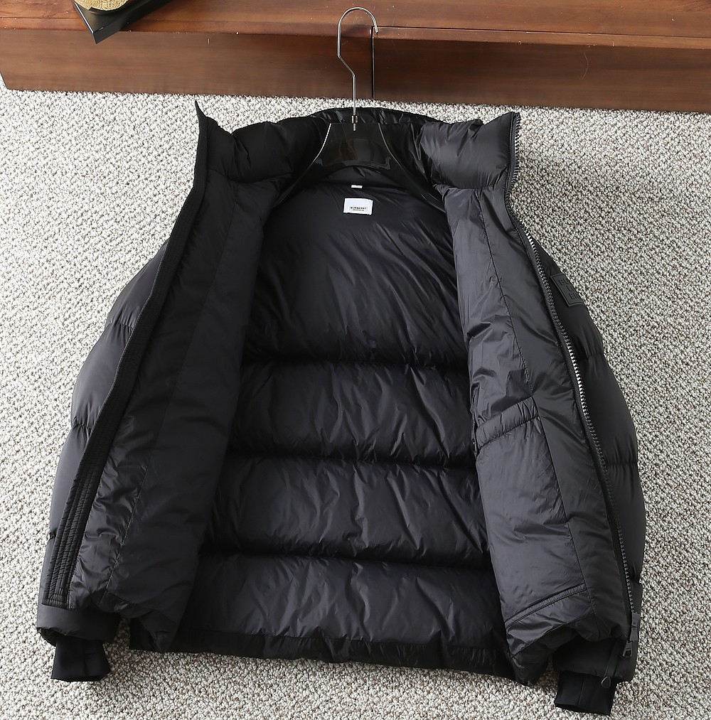 バーバリー「Burberry」秋冬 クイルティッドダウンジャケット