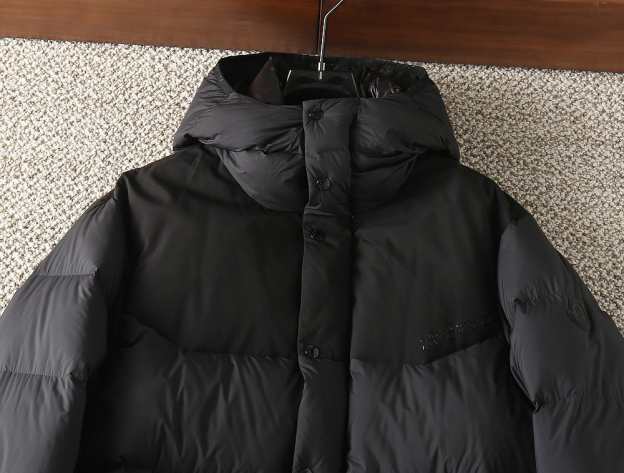 モンクレール「Moncler」秋冬 ダウンコート