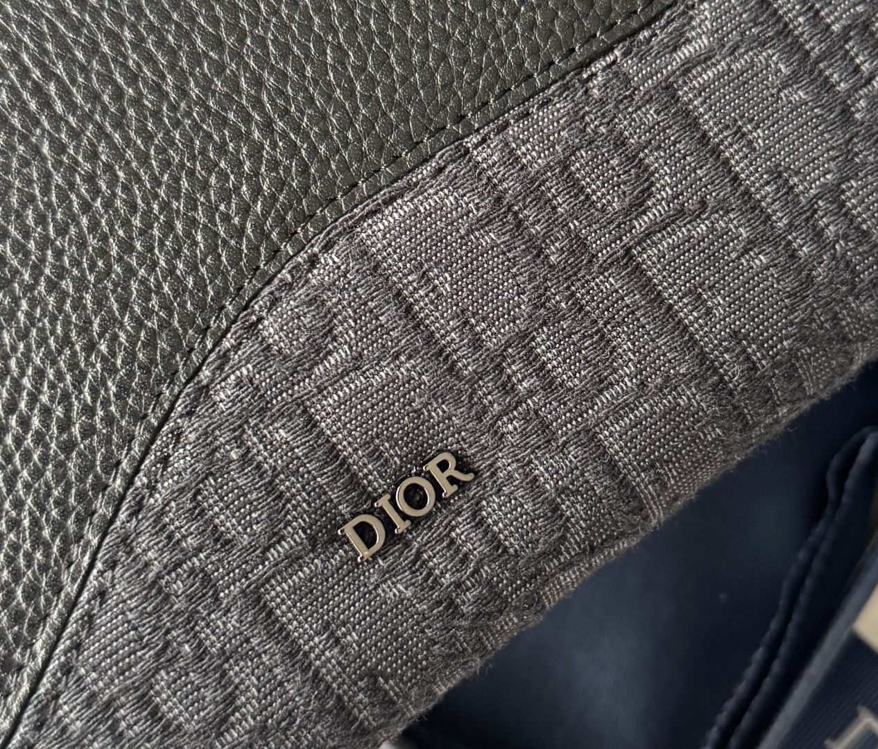 ディオール「Dior」ジップアラウンド ロングウォレット