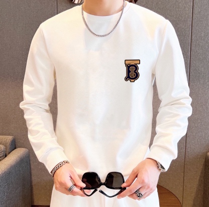 バーバリー「Burberry」2025年新作 スウェットセット - 上品な日常へ