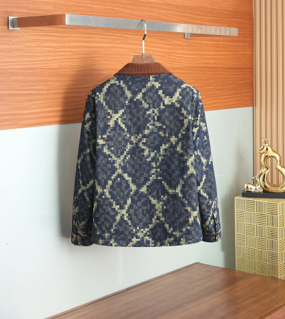 ルイ・ヴィトン「Louis Vuitton」秋冬コレクション クイルテッド ジャケット