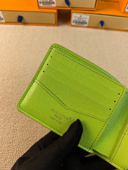 ルイ・ヴィトン「Louis Vuitton」ルイ・ヴィトン スレンダーウォレット M28283 / 二つ折り財布
