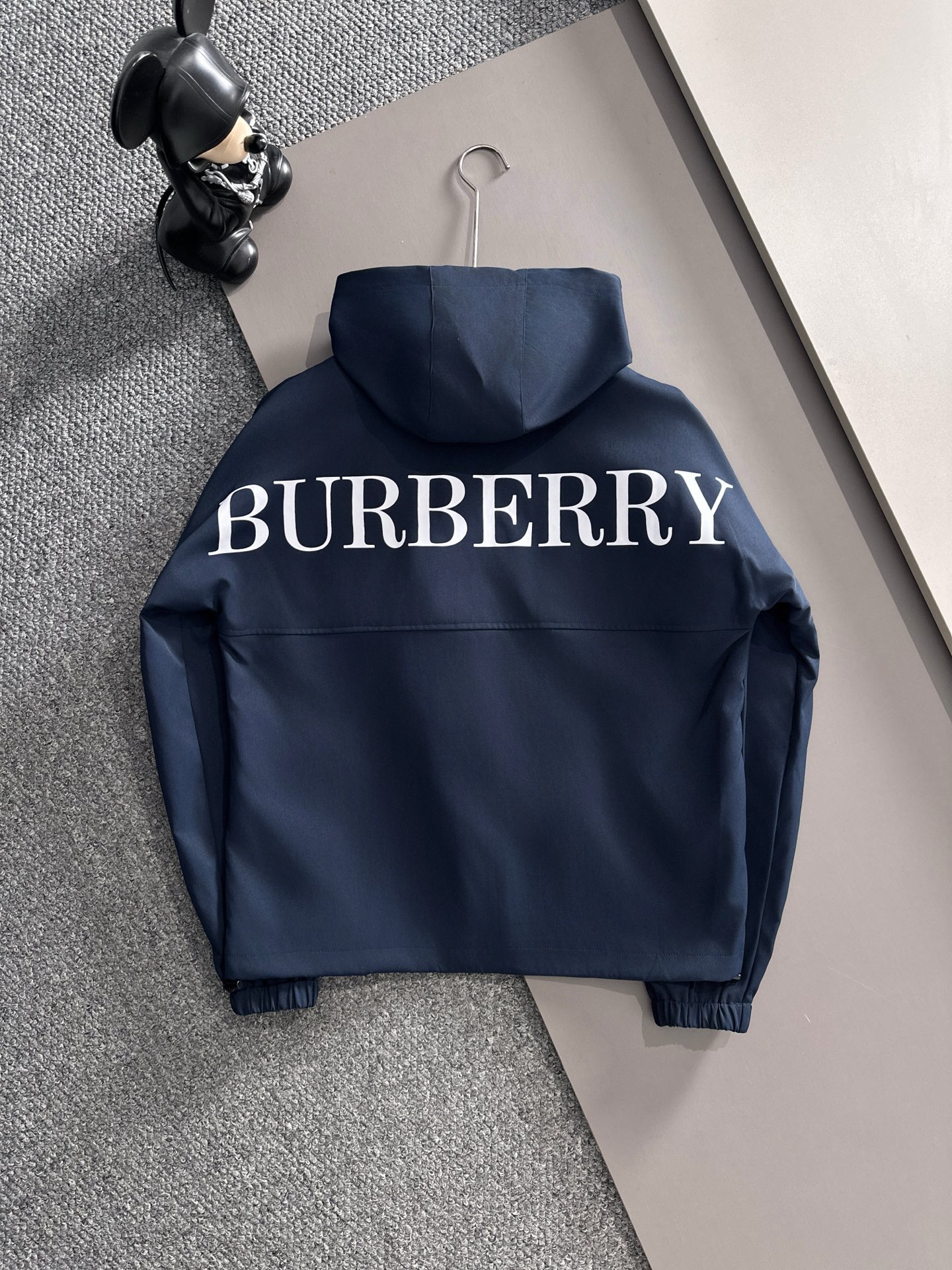 バーバリー「Burberry」秋冬 メンズカジュアルスポーツセット