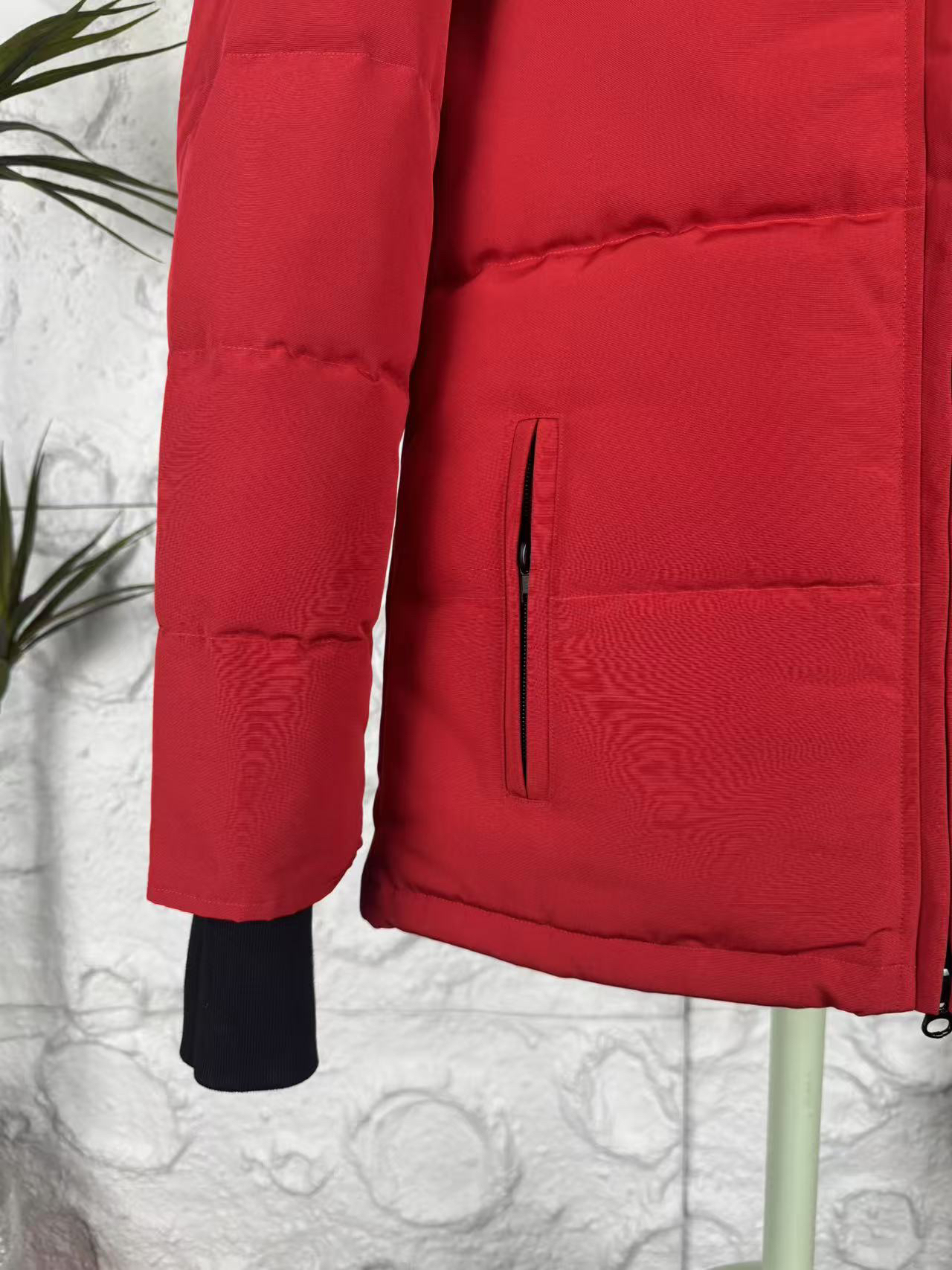 カナダグース「Canada Goose」秋冬フード付きダウンコート