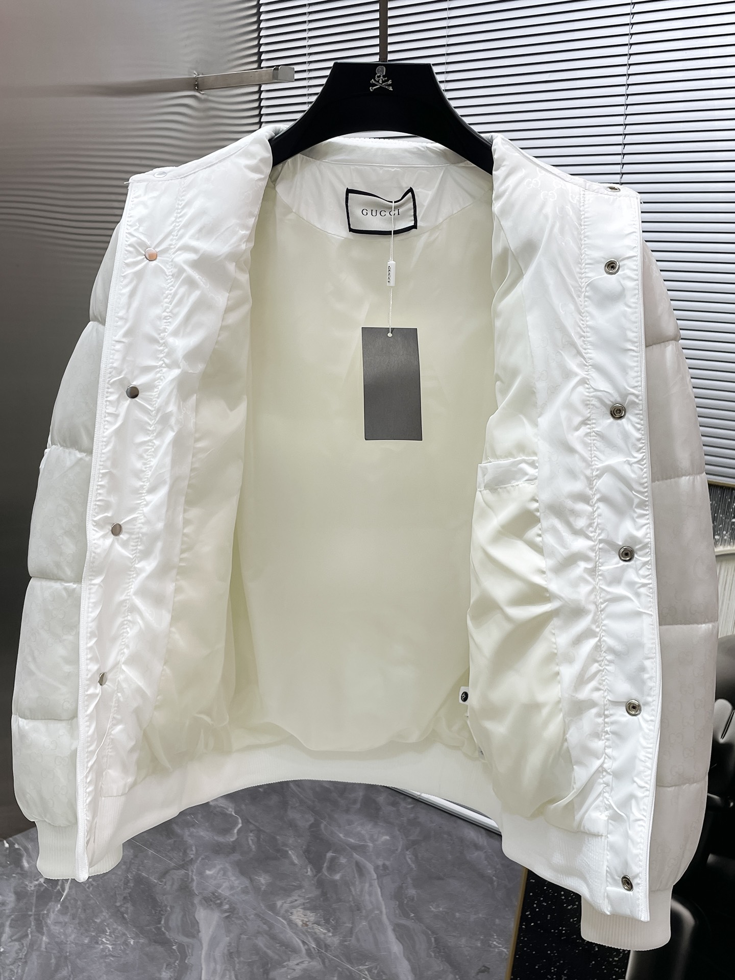 グッチ「Gucci」冬の新作 ラペル付きコットンジャケット