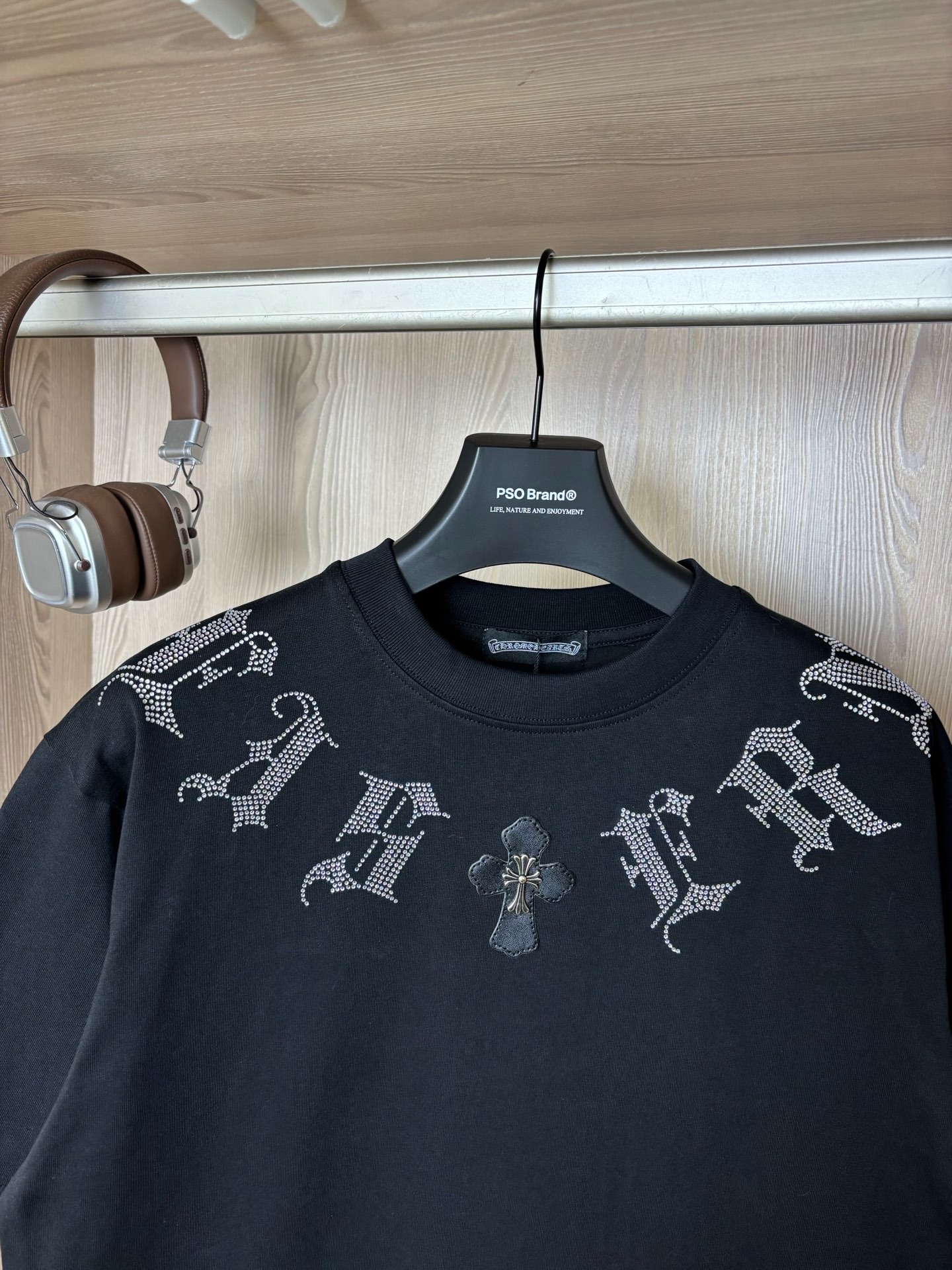 クロムハーツ「Chrome Hearts」クロスレザーパッチTシャツ