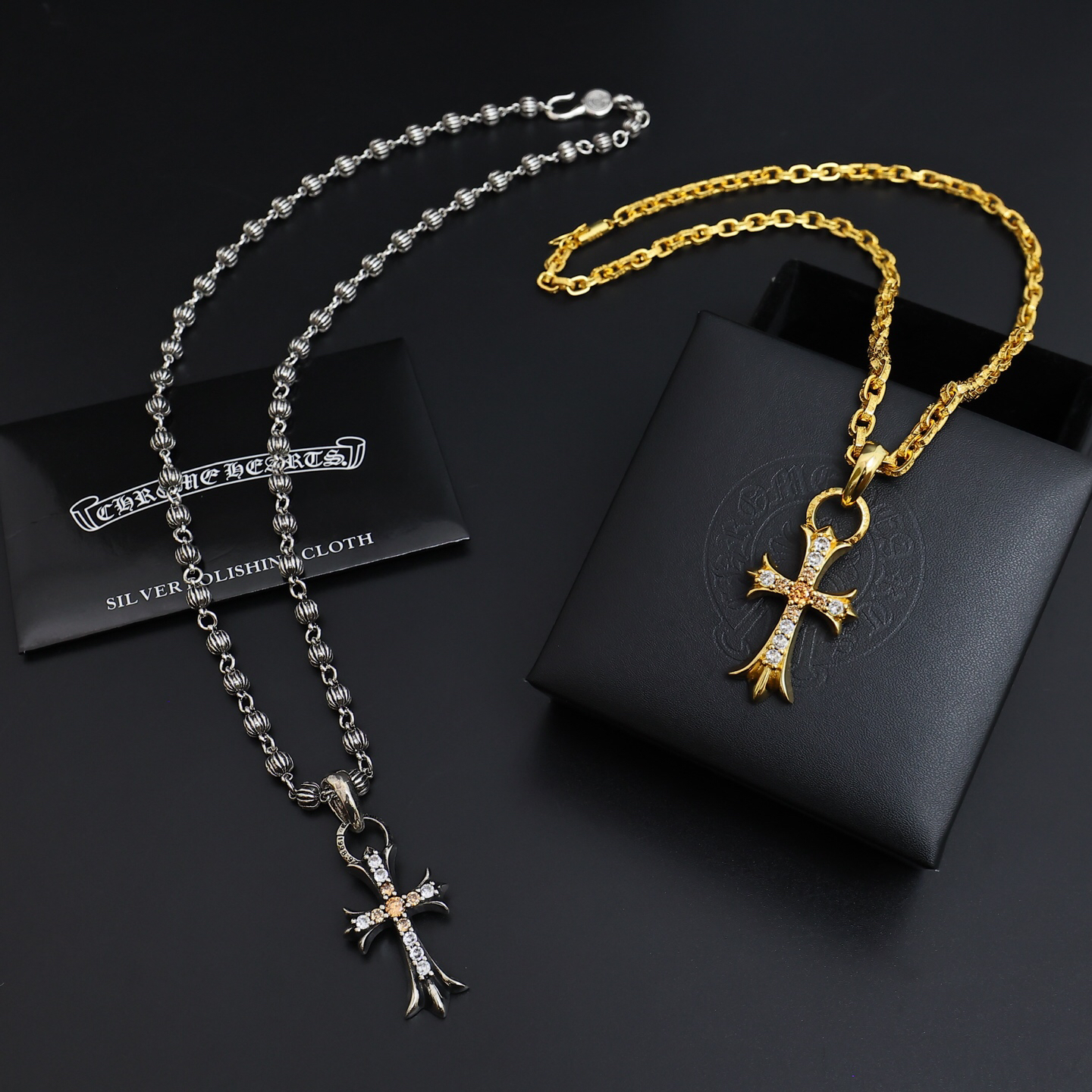 クロムハーツ「Chrome Hearts」のクラシックネックレス - 日常に上品なアクセントを添えるユニセックスモデル-ISETAN PRESTIGE CURATED