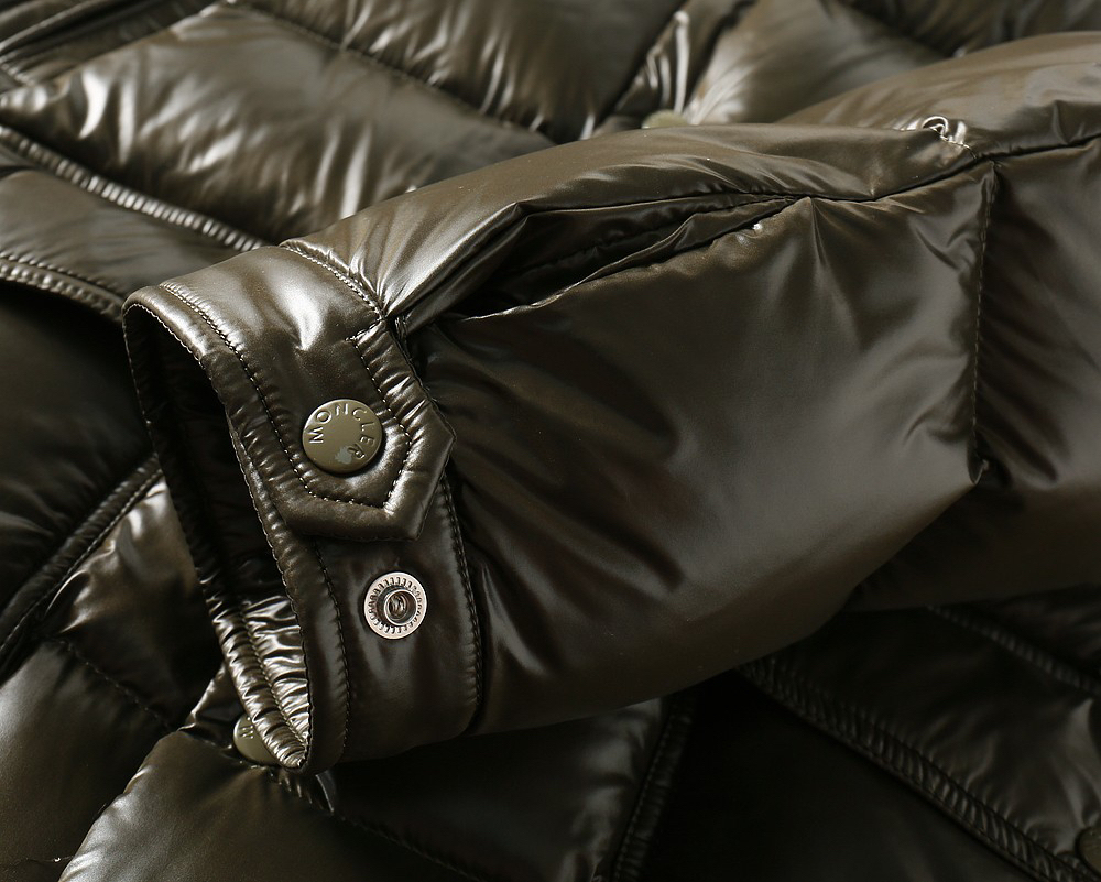 モンクレール「Moncler」秋冬 ダウンジャケット