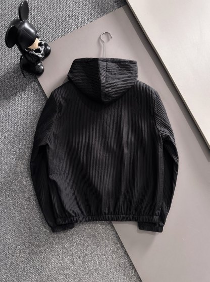 バーバリー「Burberry」秋冬 メンズカジュアルスポーツセット