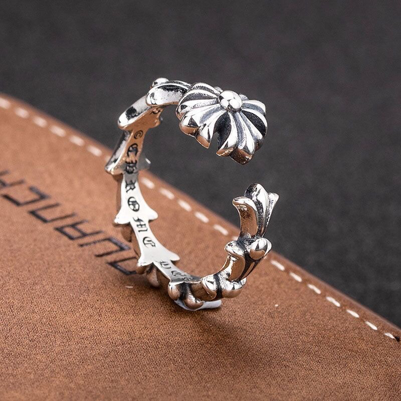 クロムハーツ「Chrome Hearts」クラシックヴィンテージ＆モダンリング - サイズ調整可能